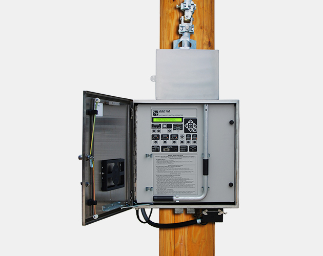 Sixty Eight O one M automatic switch control with remote terminal unit data logging and communication capabilities 6801M Automatic Switch Control, switch control, automatic switch control, terminal unit switch control